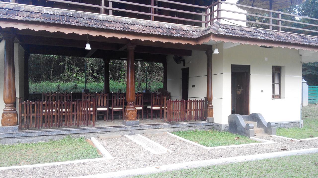 7Th Heaven Resorts Kochi ภายนอก รูปภาพ