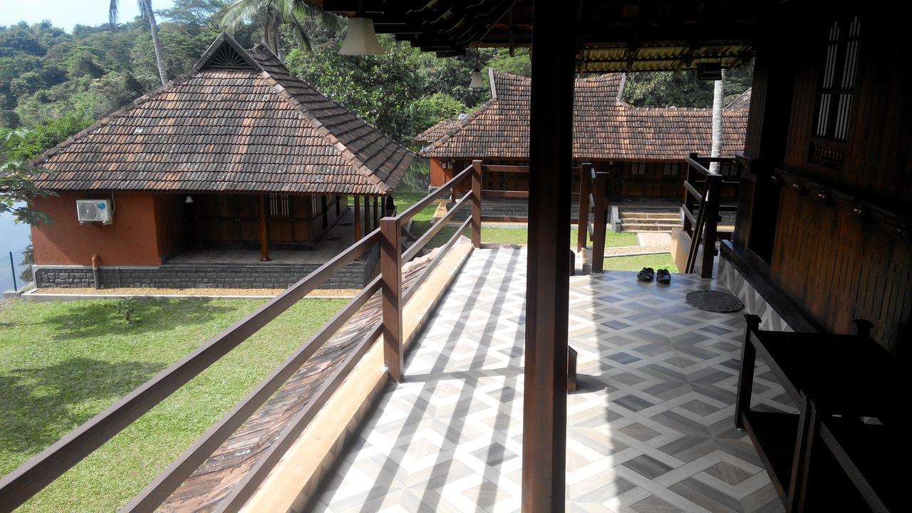 7Th Heaven Resorts Kochi ภายนอก รูปภาพ